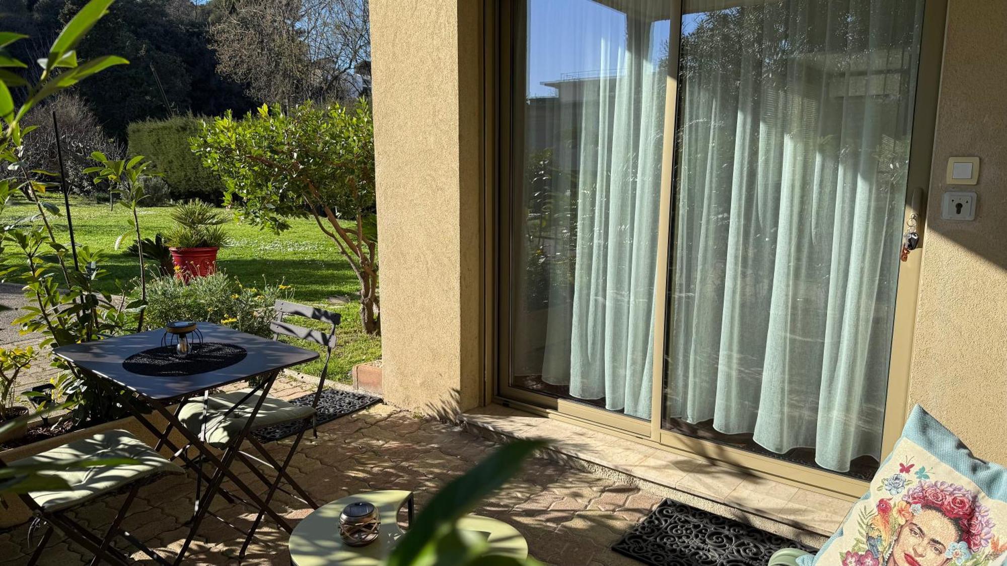 Studio Tout Confort Au Calme Avec Jardin Proche Cannes ル·カネ エクステリア 写真